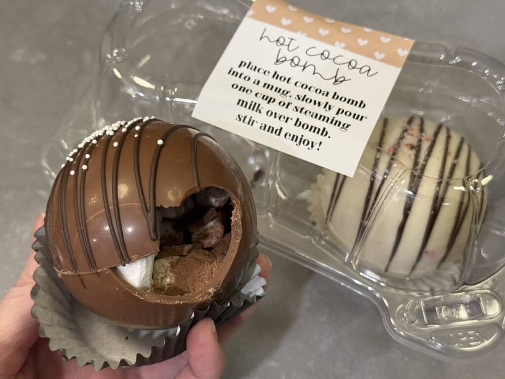 まさかのホットココアの素でした