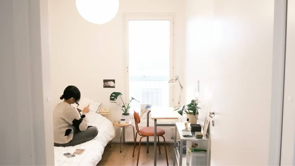 フィンランドの四畳半の部屋に暮らすために買ったものを紹介します