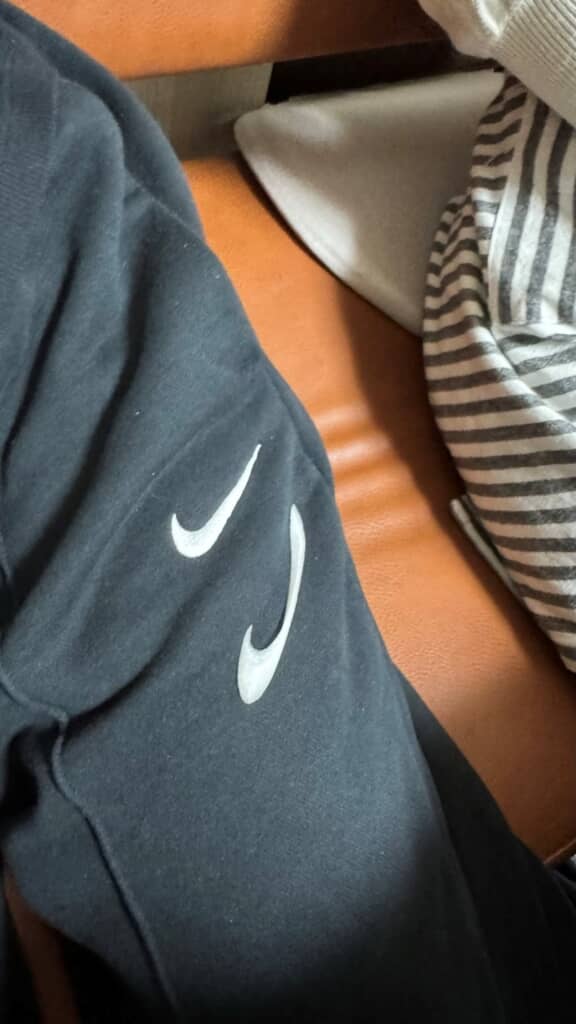 NIKEのロゴが2つに！