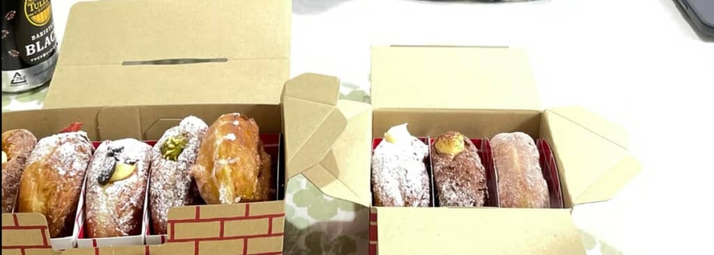 息子くんが持ってきてくれたたくさんの生ドーナツ