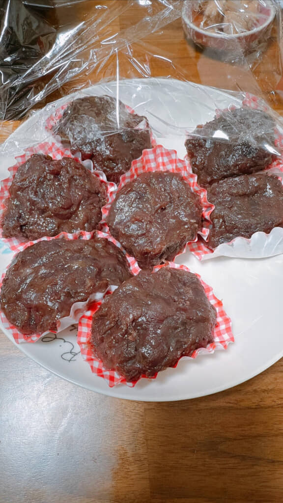 おはぎも用意して正月準備万端です