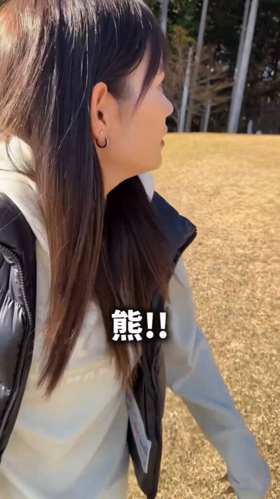 かおるさんに脅かされるみかさん