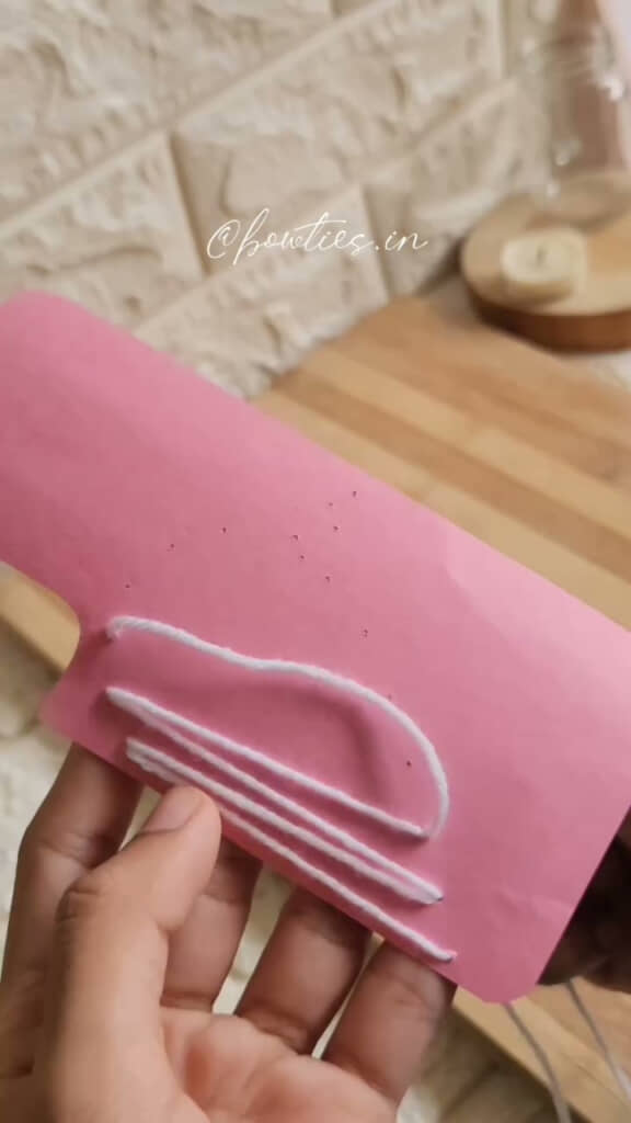 毛糸を通していく