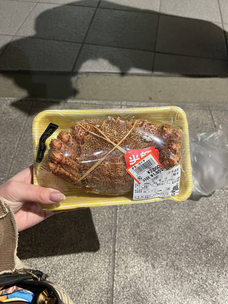 カニが落ちているのを発見！