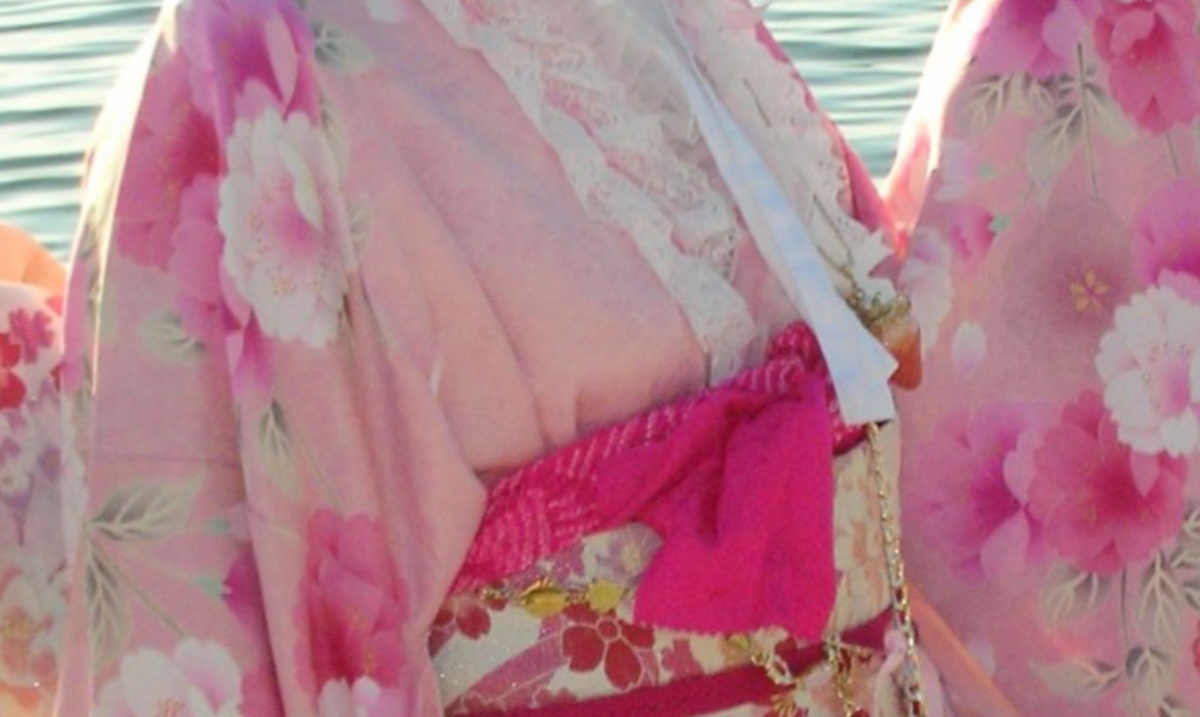 自作した振袖で成人式に行ったら……　母や旧友が大絶賛した姿に「はやくこれになりたい」「指先までバチバチで可愛い」（1/3） | ライフスタイル ねとらぼ