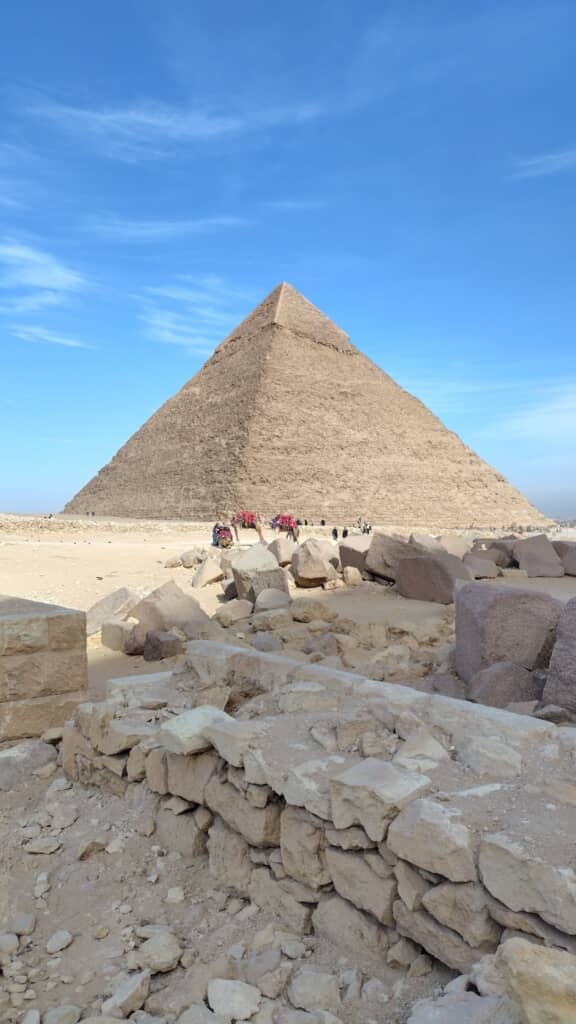 ピラミッド外観