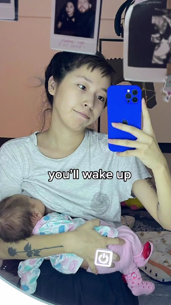 お疲れ顔のママ