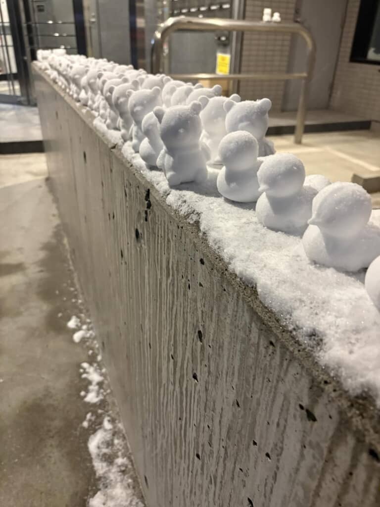 ズラッとクマ＆あひるの雪だるま！
