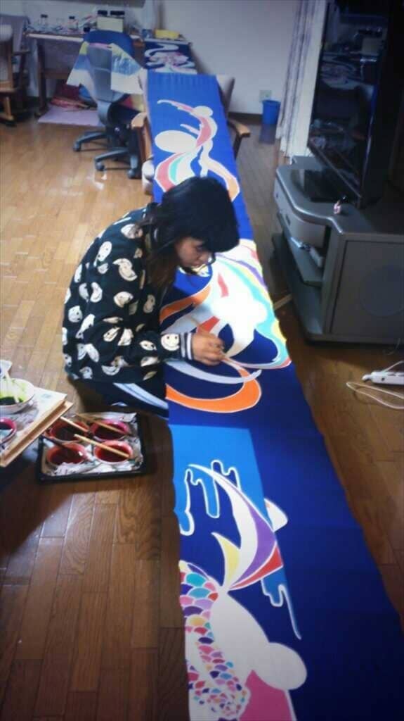 成人式にオリジナルの振袖で参加した女性