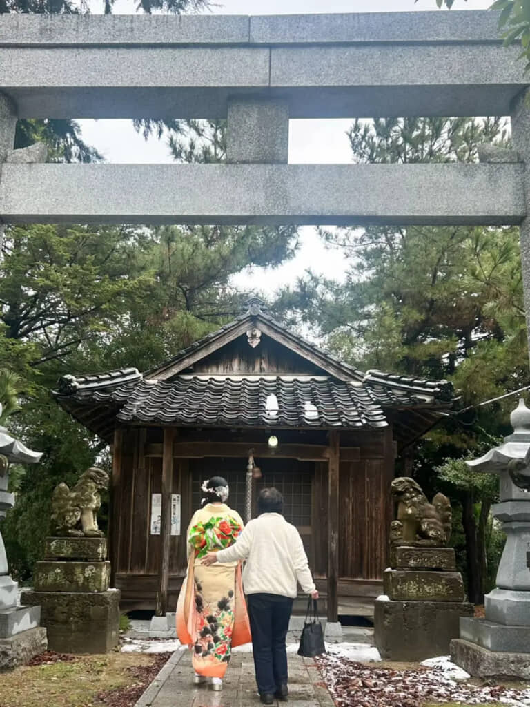 大好きな祖母の振袖を着て、祖母と一緒に