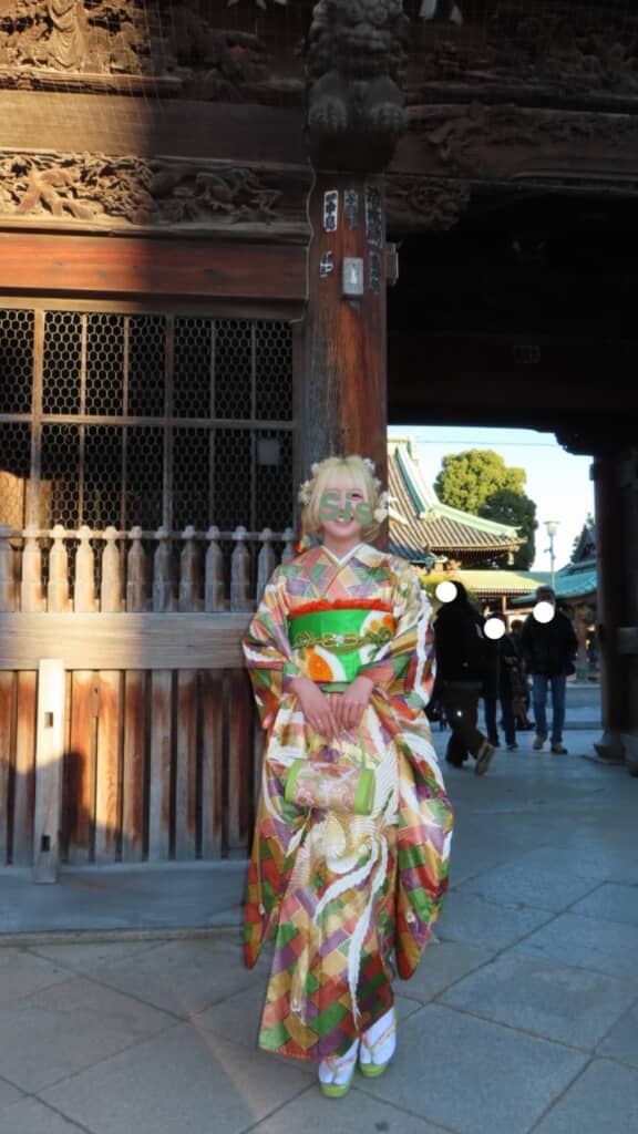 草履も緑で統一