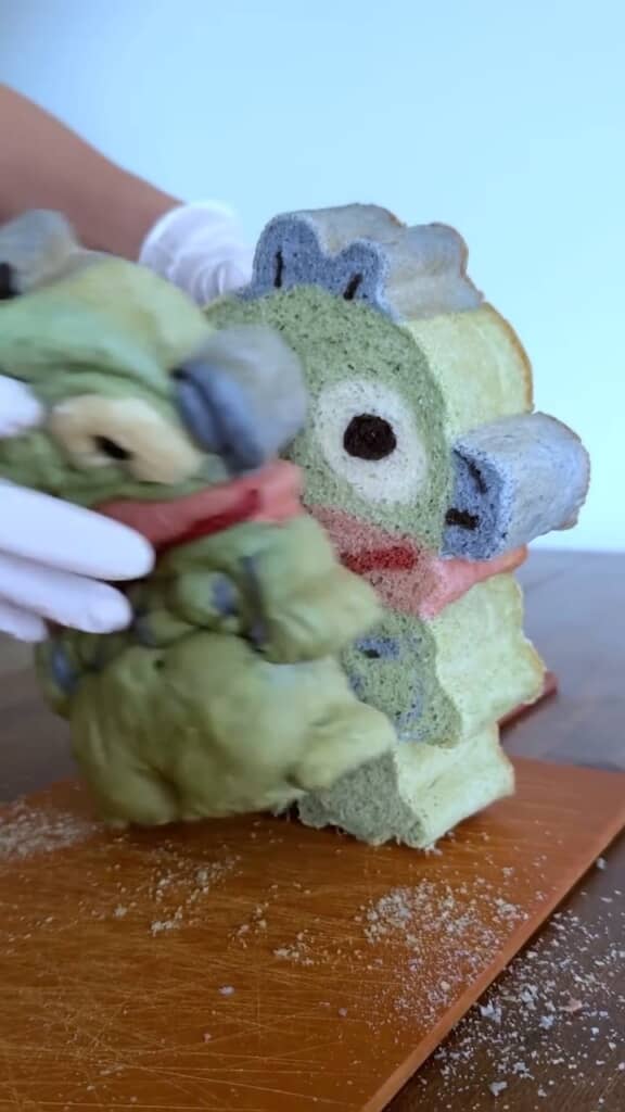 切り開いてみると、おや……？