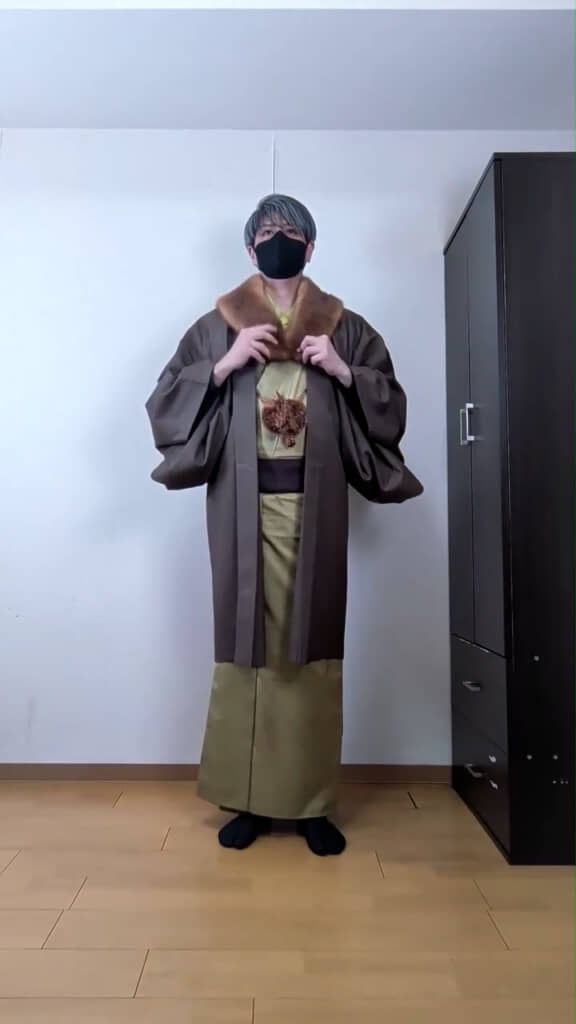 羽織ヒモとミンクの襟巻がアクセント！