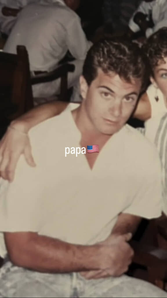 アメリカ人の父親の写真