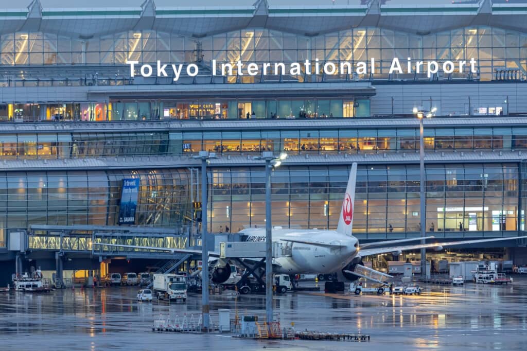 羽田空港の名で知られる東京国際空港の写真