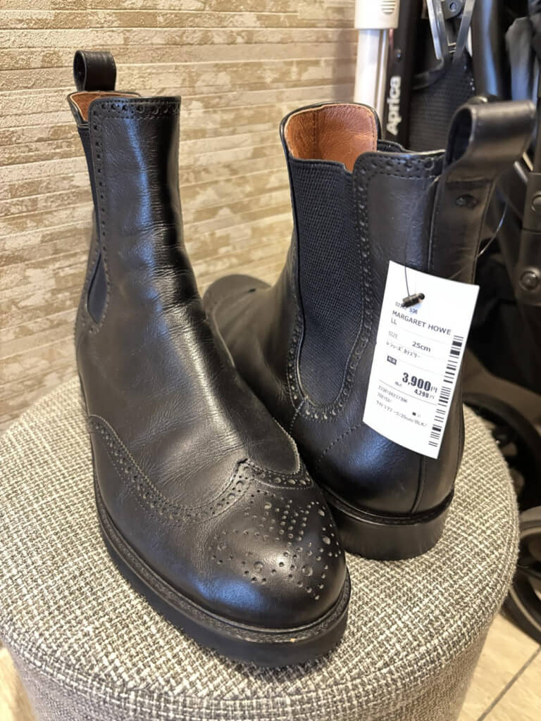 マーガレット・ハウエルの牛革ブーツが4290円!?
