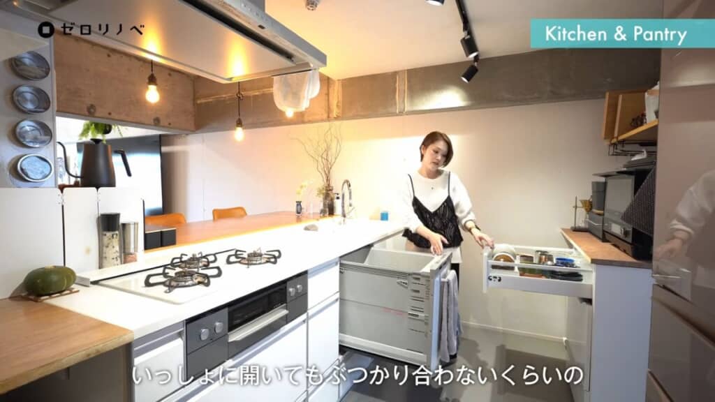 ご夫婦で並んで作業するのが楽しそうなキッチン