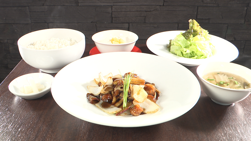 黒酢の酢豚定食（画像提供：中京テレビ）