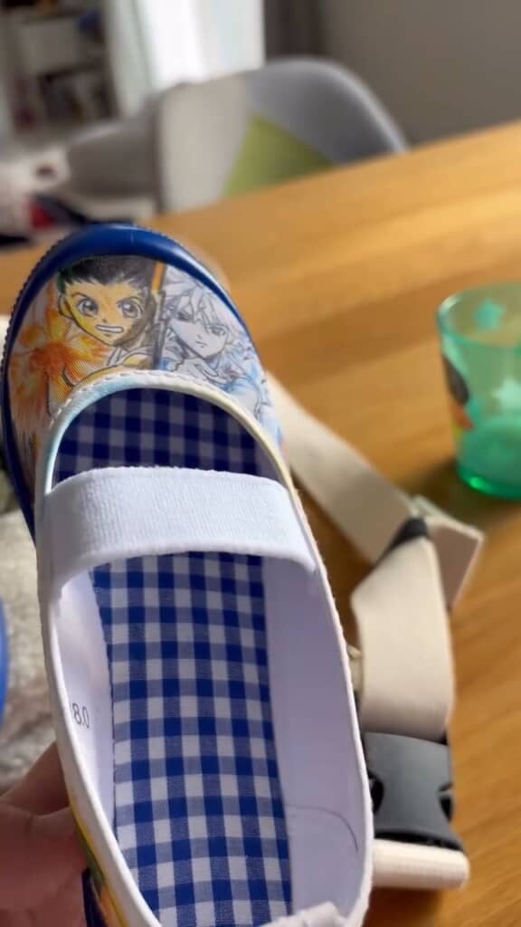 爪先にはゴンとキルア