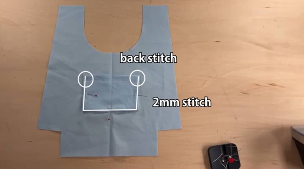 内ポケットを付けます