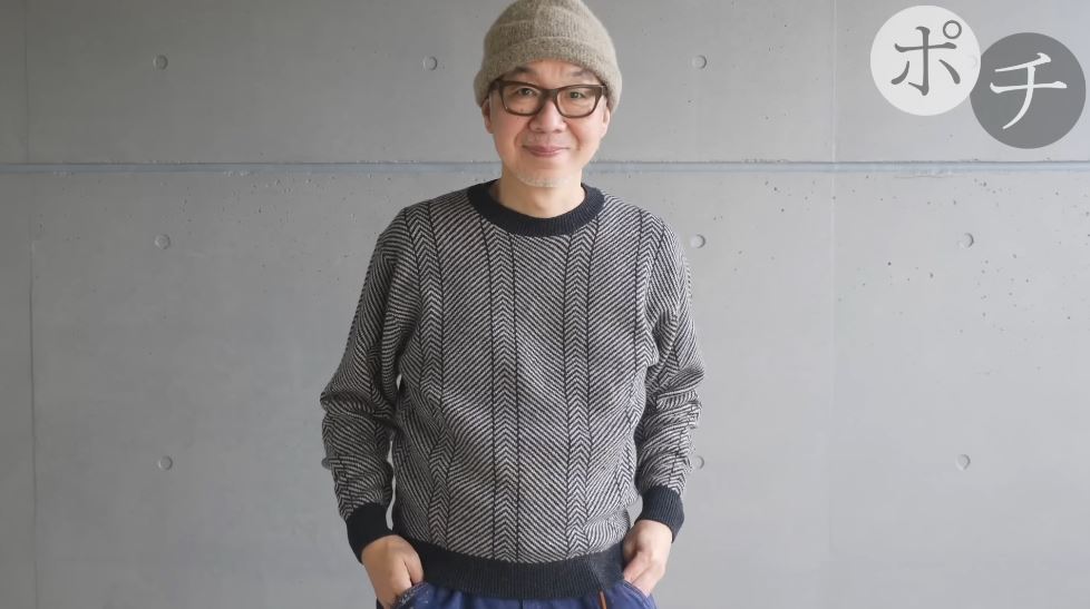 ラムクルーネックセーター／ダークグレイ