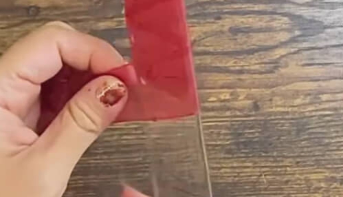 元美術の先生が、リボンを定規にクルクル巻いていくと……　結ばない簡単アレンジに「天才すぎる」「私にも作れそう」（1/3） | ハンドメイド ねとらぼ