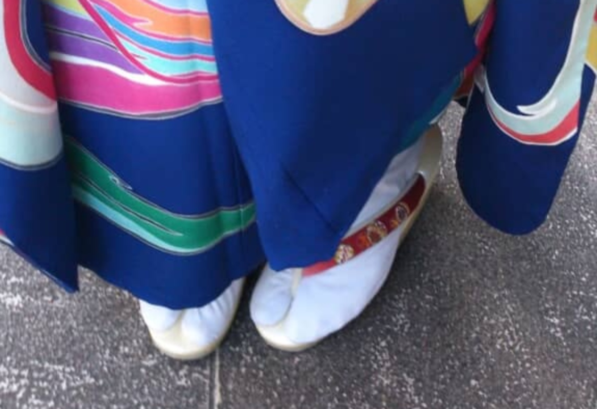 「振袖を自分でデザインして、染めました」→12年前の成人式、“誰も見たことない姿”に「ええぇ、すっごい！」「目が釘付けになりました」（1/3） | ハンドメイド ねとらぼ