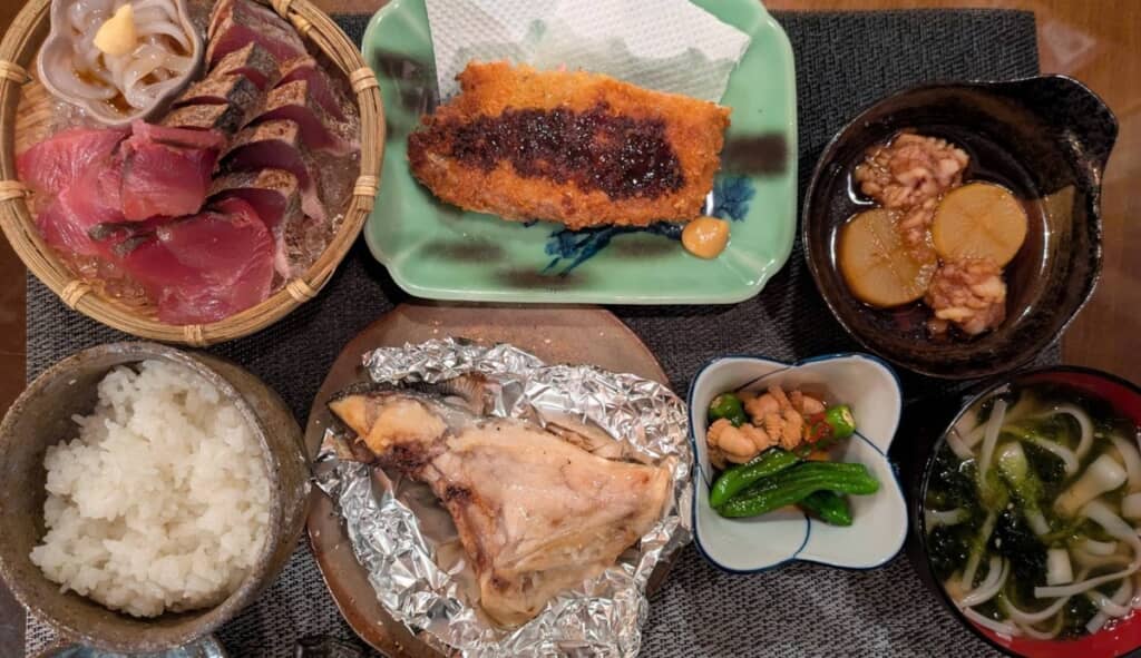 宿泊客に振る舞う予定だった夕食の写真