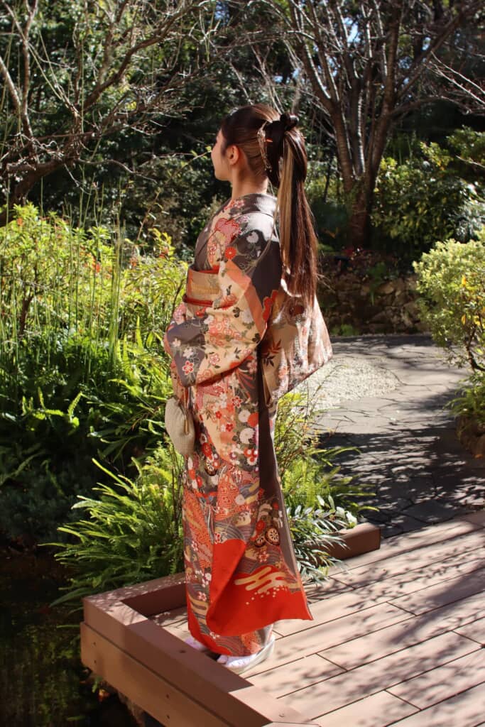 凛とした立ち姿