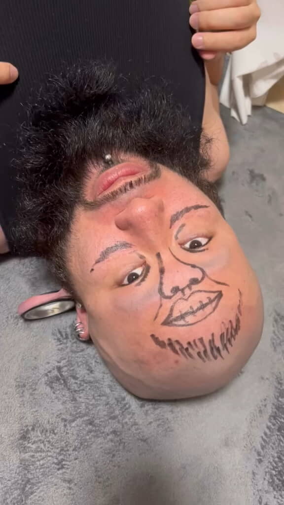 パパさんの頭にもうひとつの顔が……