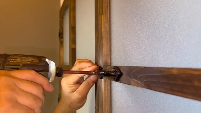 プールハンドルを横向きにつける