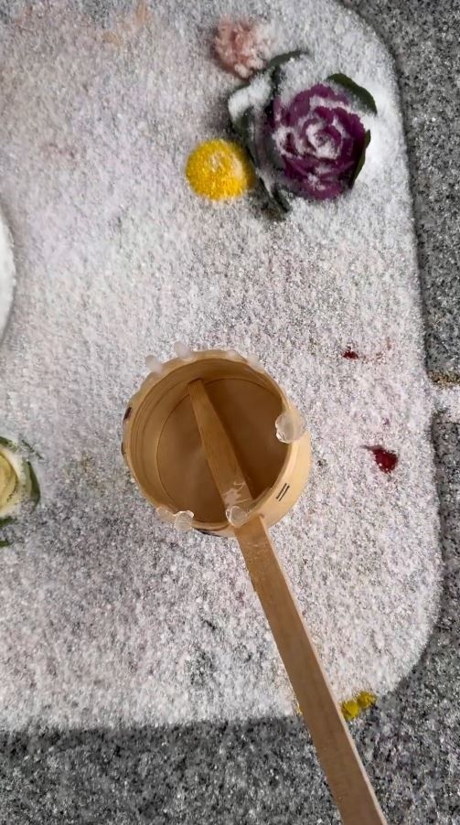 柄杓で水をかけてみると……？