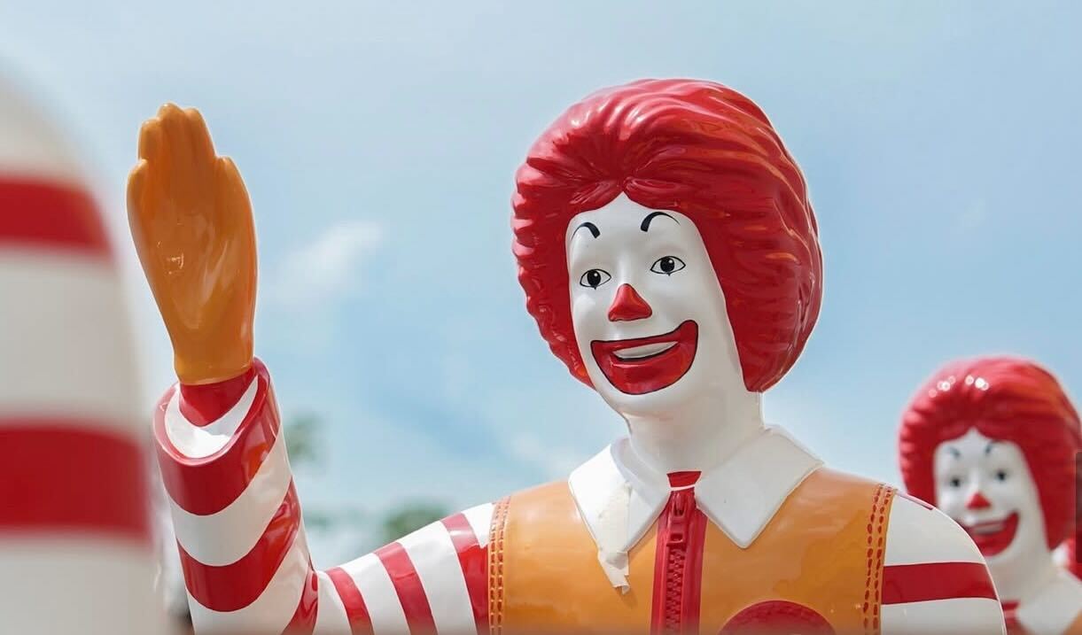 なんでww」マクドナルドで“サンリオのまさかのグッズ”を販売 「これは