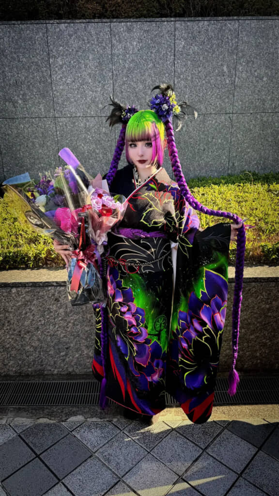 マレフィセントの振袖で成人式へ