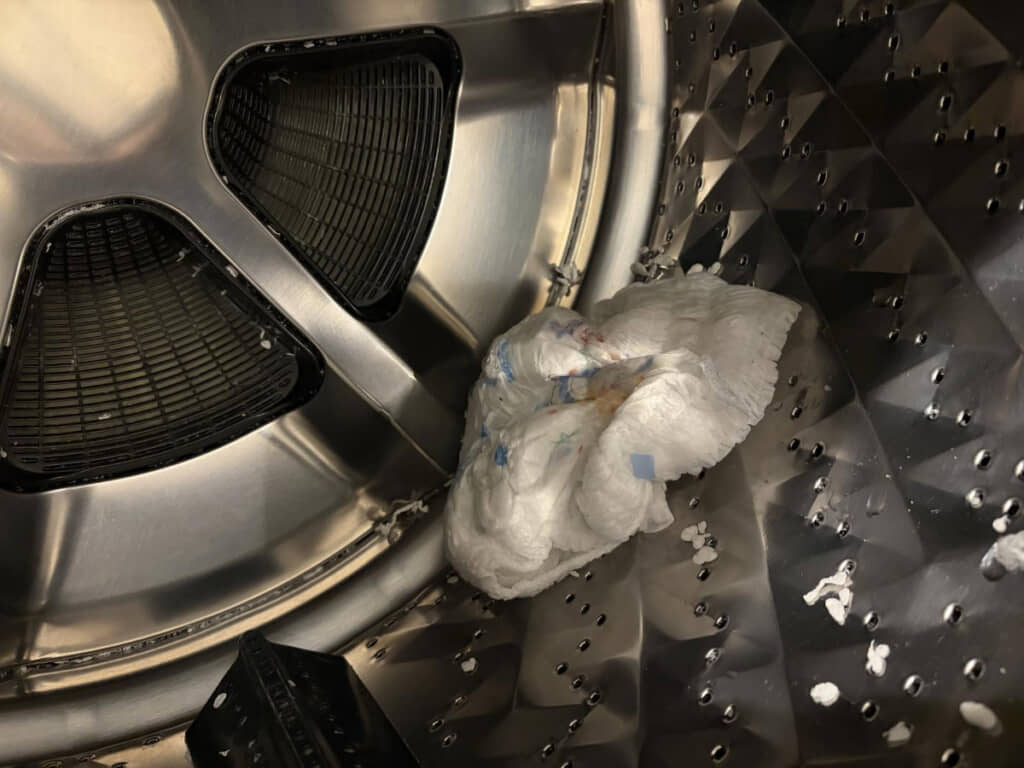 洗濯機を開けたら大変なことになっていました……