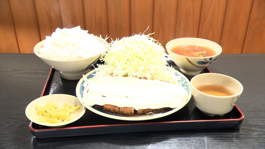 チーズとんかつ定食（画像提供：中京テレビ）