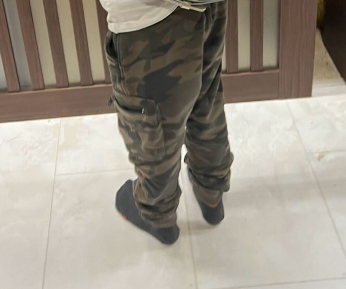 6人兄弟の三男が選んだランドセル→背負ったら……　驚きの姿に「令和すごいですねぇ」「男の子なら狂喜乱舞する」 | 育児 ねとらぼ