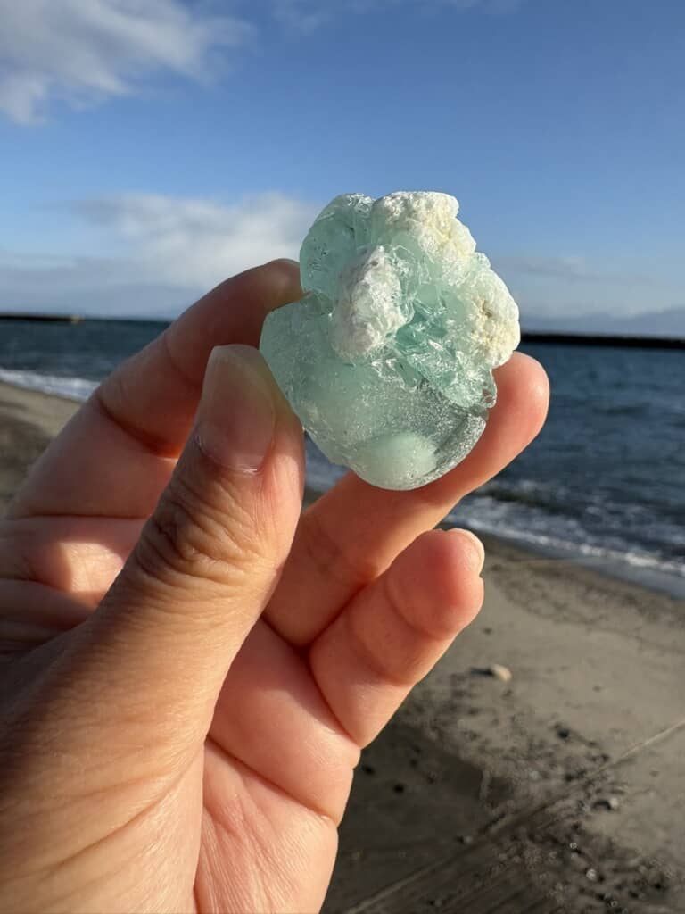 鹿児島県の海岸で見つけたシーグラス