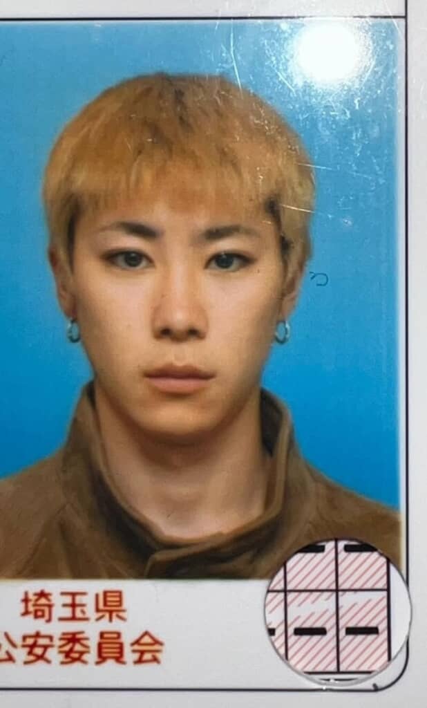 rinさんの5年前の免許証の写真。この時点ではまだ「風」は感じられませんが……