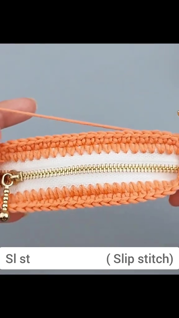 2段目を編み終えたところ