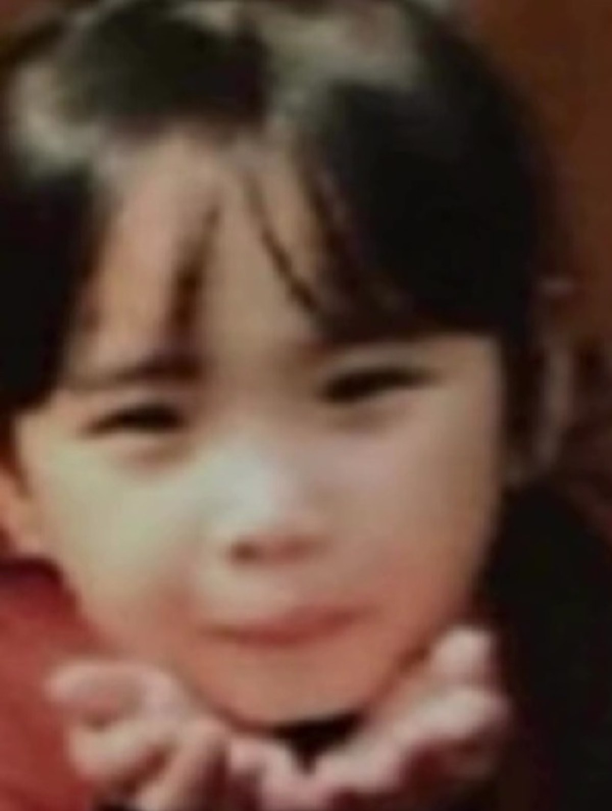 あどけない笑顔の7歳少女→14年後…… 別人のような変化に「あり得るの!?」「こんなにきれいなんて反則」【海外】(1/3) | ライフスタイル ねとらぼ