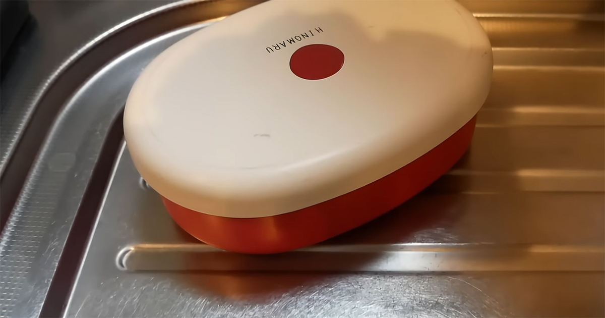 「寒くて朝起きるのがつらい」1人暮らしOLの“食べられればOK弁当”　無理しない工夫に「ミニトマトは神」「真似してポチりました」（1/3） | ライフスタイル ねとらぼ