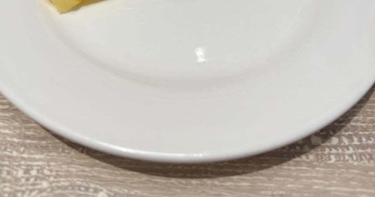 夫婦でビュッフェへ→夫のお皿を見ると……　妻絶句の光景に「ひぃぇええ〜！」「食べちゃダメなものかと」 | グルメ ねとらぼ