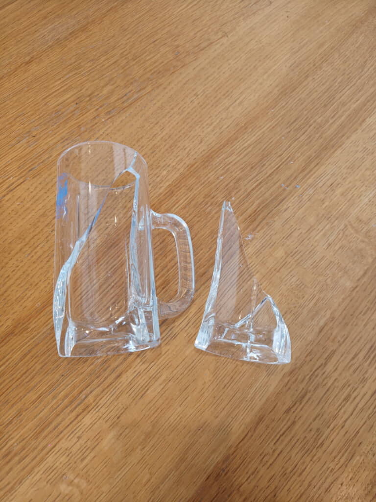 ケサ斬りしたような切り口
