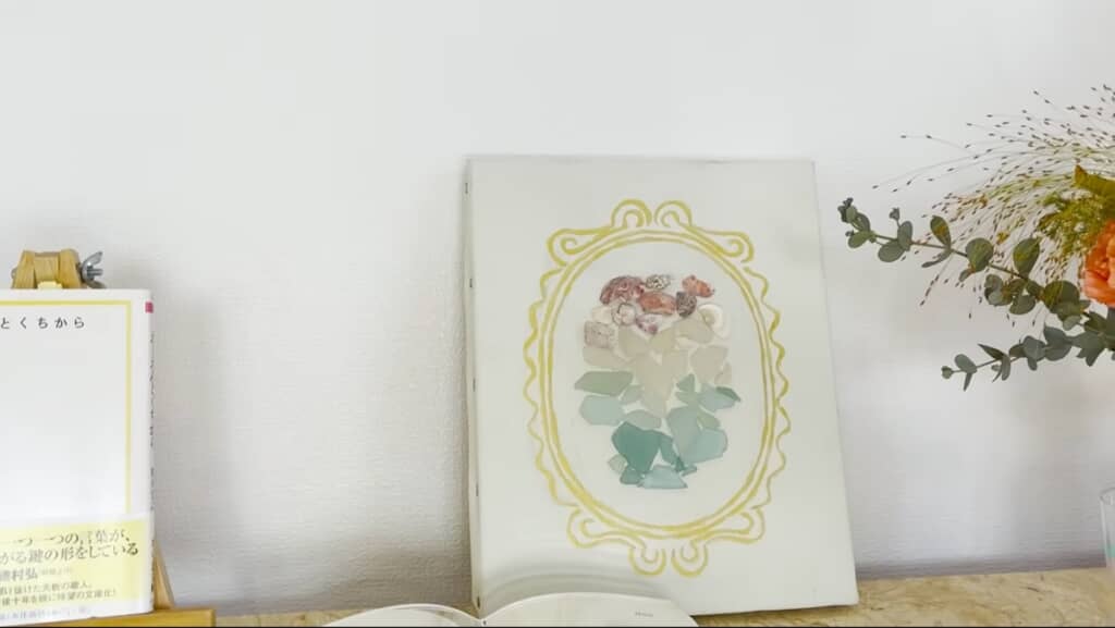 海で拾った貝殻とシーグラスはアート作品に