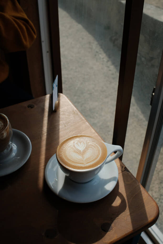 X100VIによる撮影。拡大しない限り両者の差はほぼ分からない