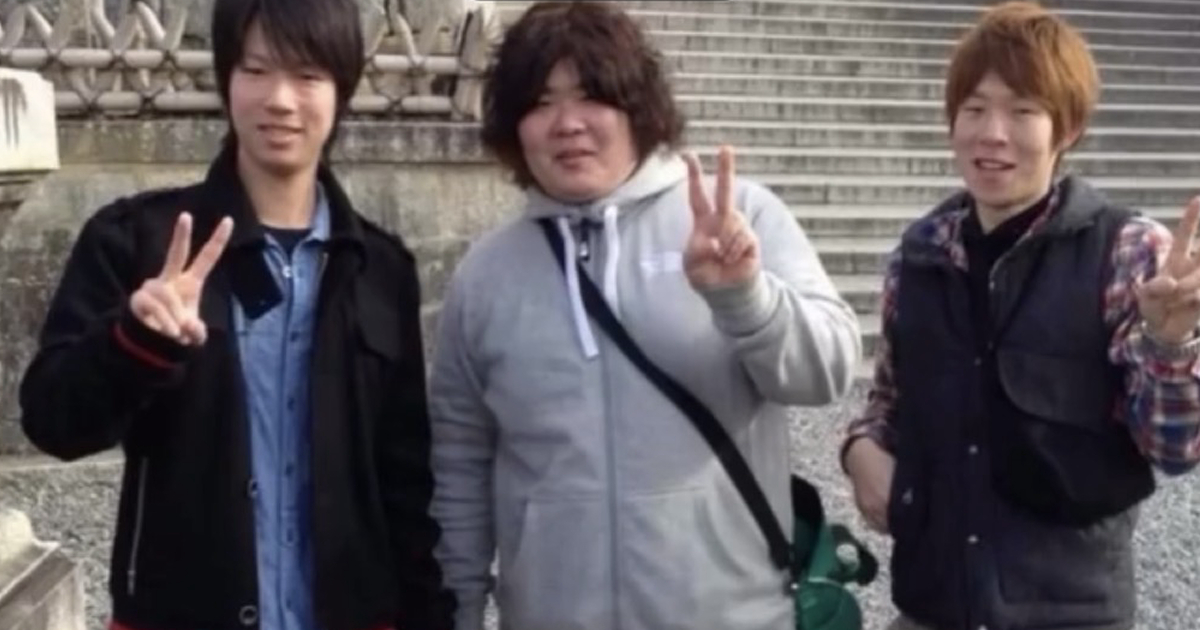 京都で記念撮影した「3人組の男子」→15年後……　同じ場所＆ポーズで再現した“現在の姿”に「勇気をもらえました」（1/2） | ライフスタイル ねとらぼ