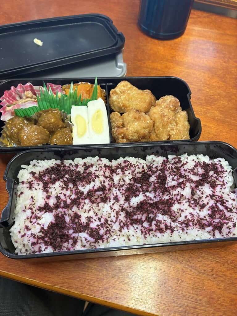 おいしそうなお弁当ですね