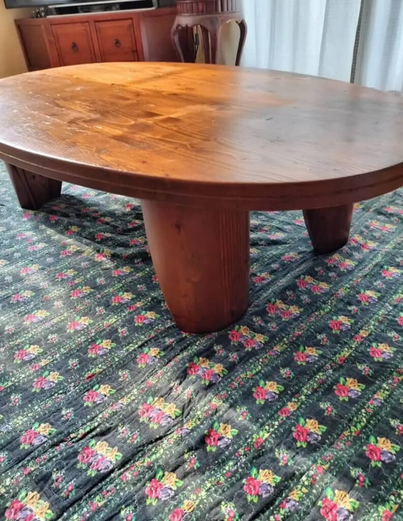 ジモティーで見つけた折りたたみ式のちゃぶ台！