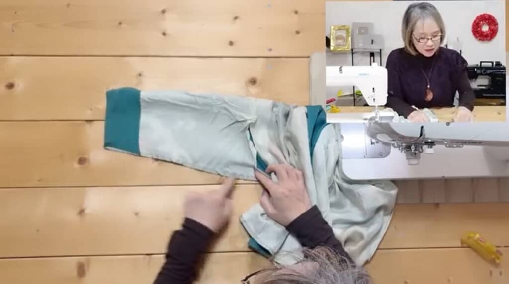 ミシンで縫います